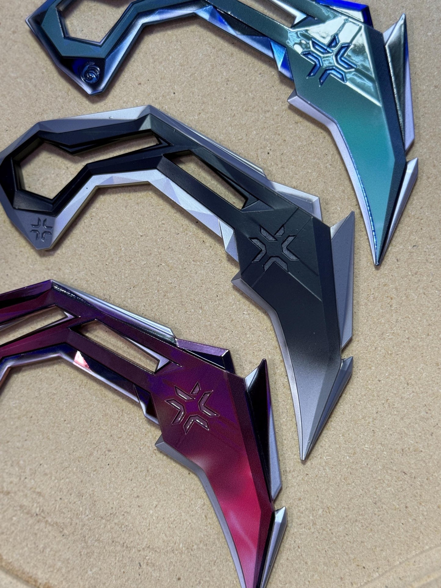 VCT 2025 karambit toy blunt valo collections 3d printed alloy prop for gamers FREE STAND