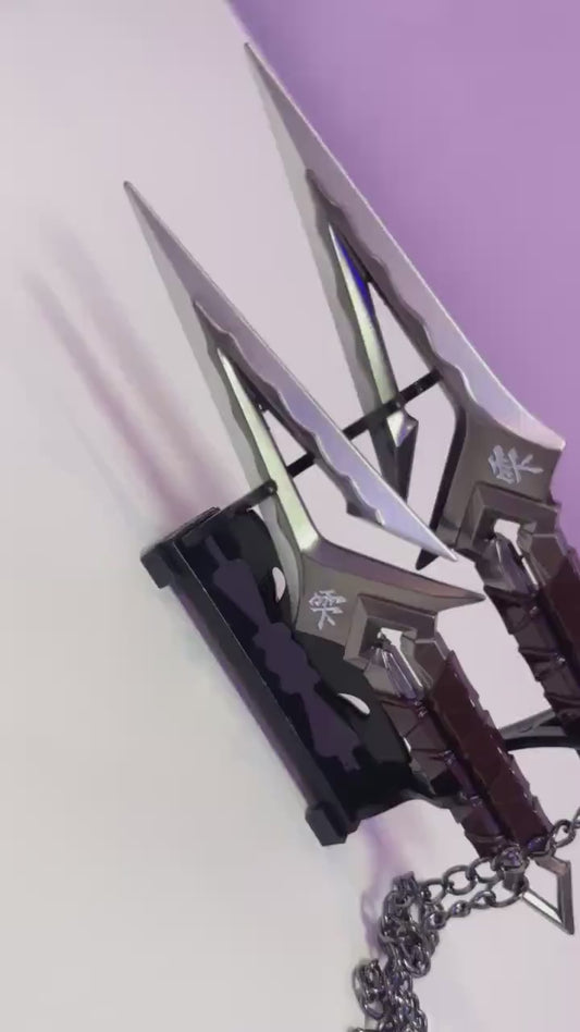 Valorant-Inspired Kuronami no Yaiba Knife – 18cm Blunt Metal Display & Cosplay Collectible + Stand